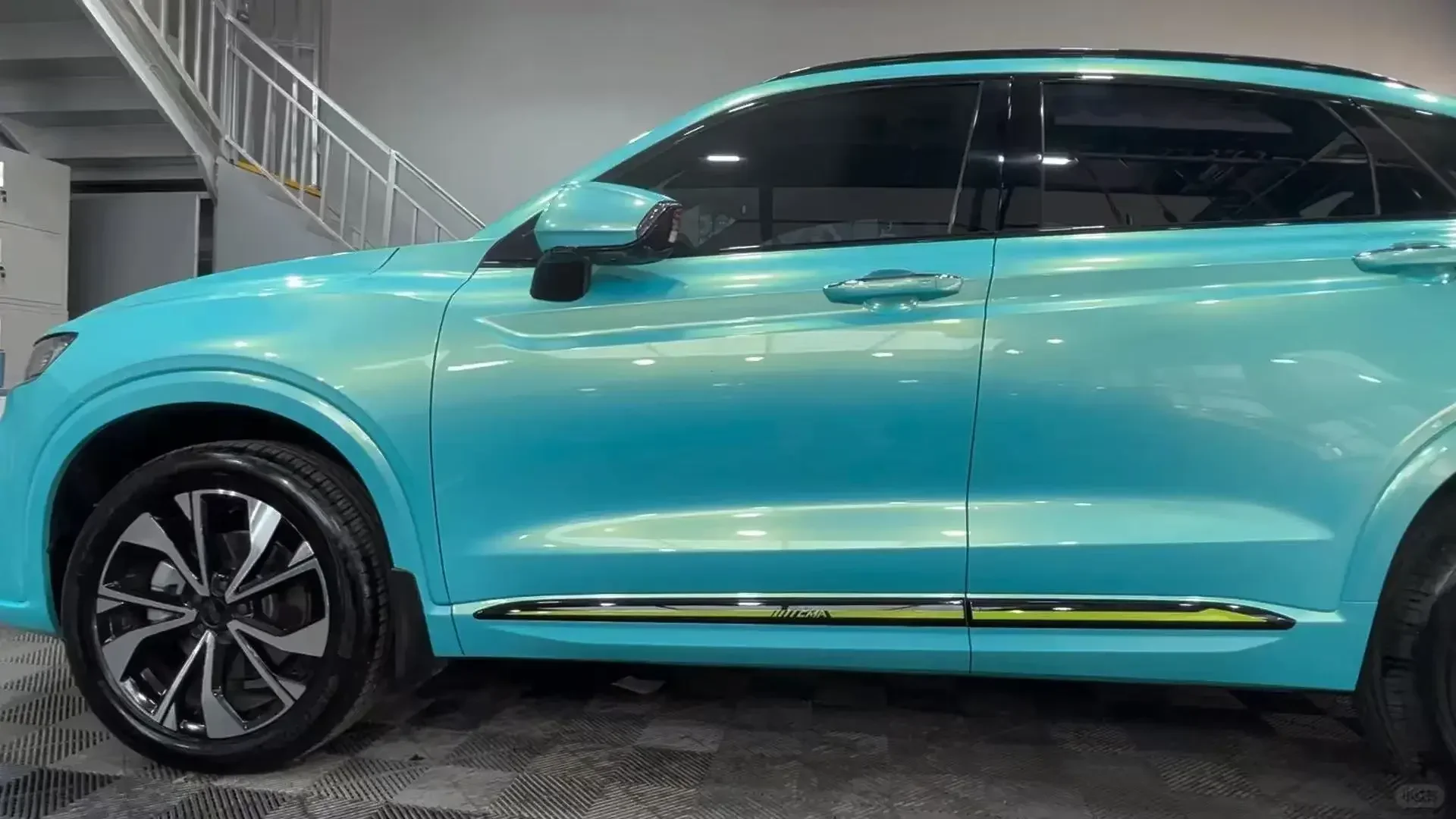 2025年卸売価格 気泡なし剥がせる接着剤 パール調明るい青色のカーラップ