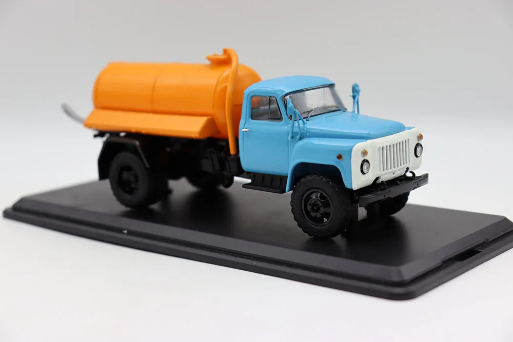 SSM 1/43 Scale 1:43 AHM-53 GAZ 53A Milk TRUCK USSR Cars Diecast Models for collection