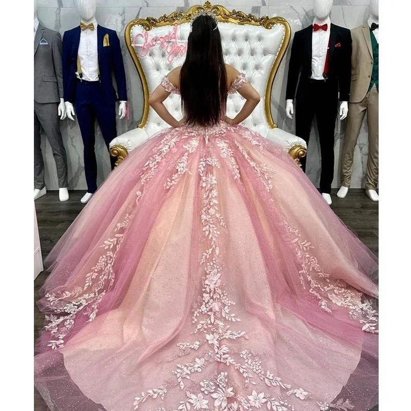 وردي حبيبته ثوب الكرة ، مكشوف الكتفين ، زين قطار المحكمة ، فساتين Quinceanera ، فستان حفلة عيد ميلاد ، الفاخرة ، 15 عاما