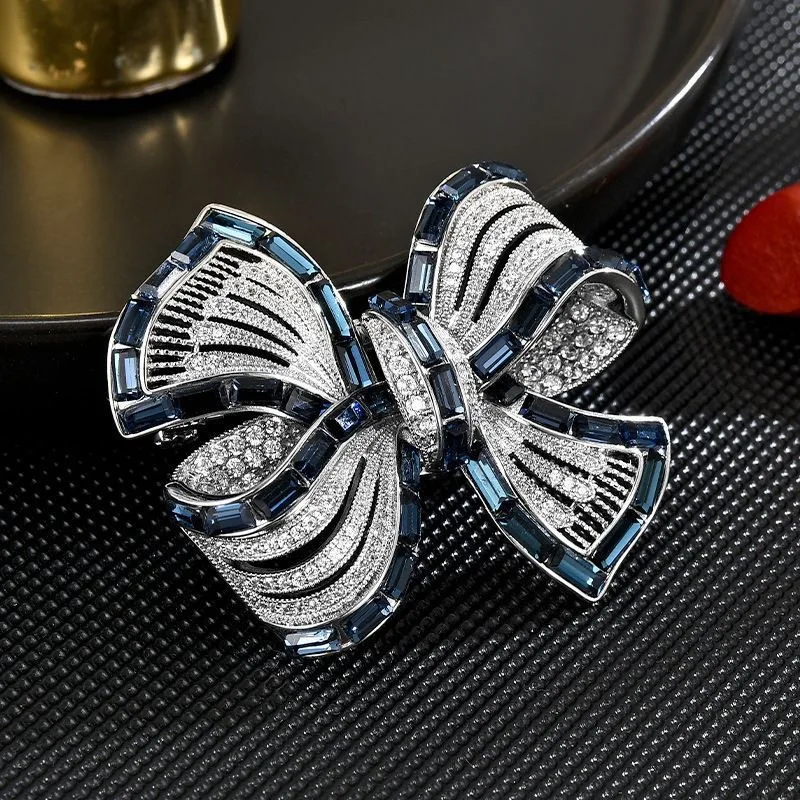 Trendy Crystal Vintage Blue Bowknot Brooches for Women Luxury Design Elegant Casual Office Brooch Pins For Girls