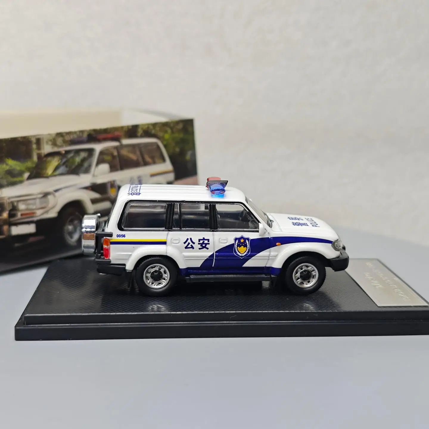 1:64 Land Cruiser LC80 Police Simulation Alloy Mini Car Model Collection Gift Toy