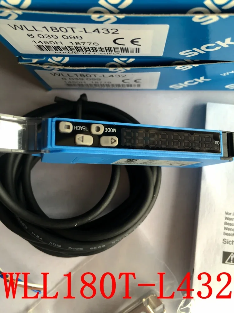 New original digital display fiber amplifier WLL180T-L432/E232 NPN output