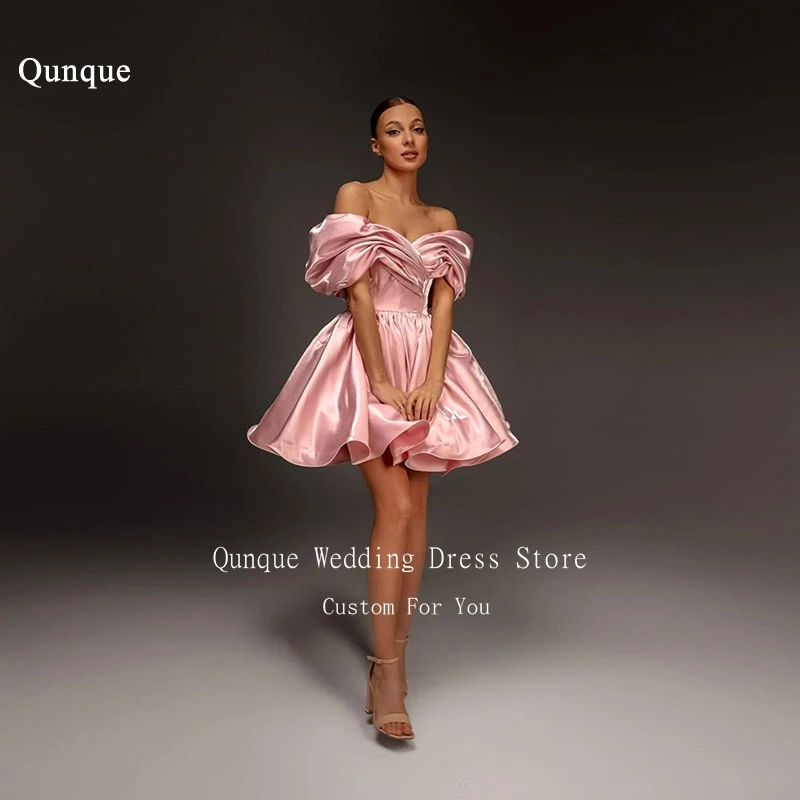 

Qunque Short Evening Dresses Off the Shoulder Sleeves Homecoming Gowns Shiny Satin Pleated Vestido De Noche Elegante Customized