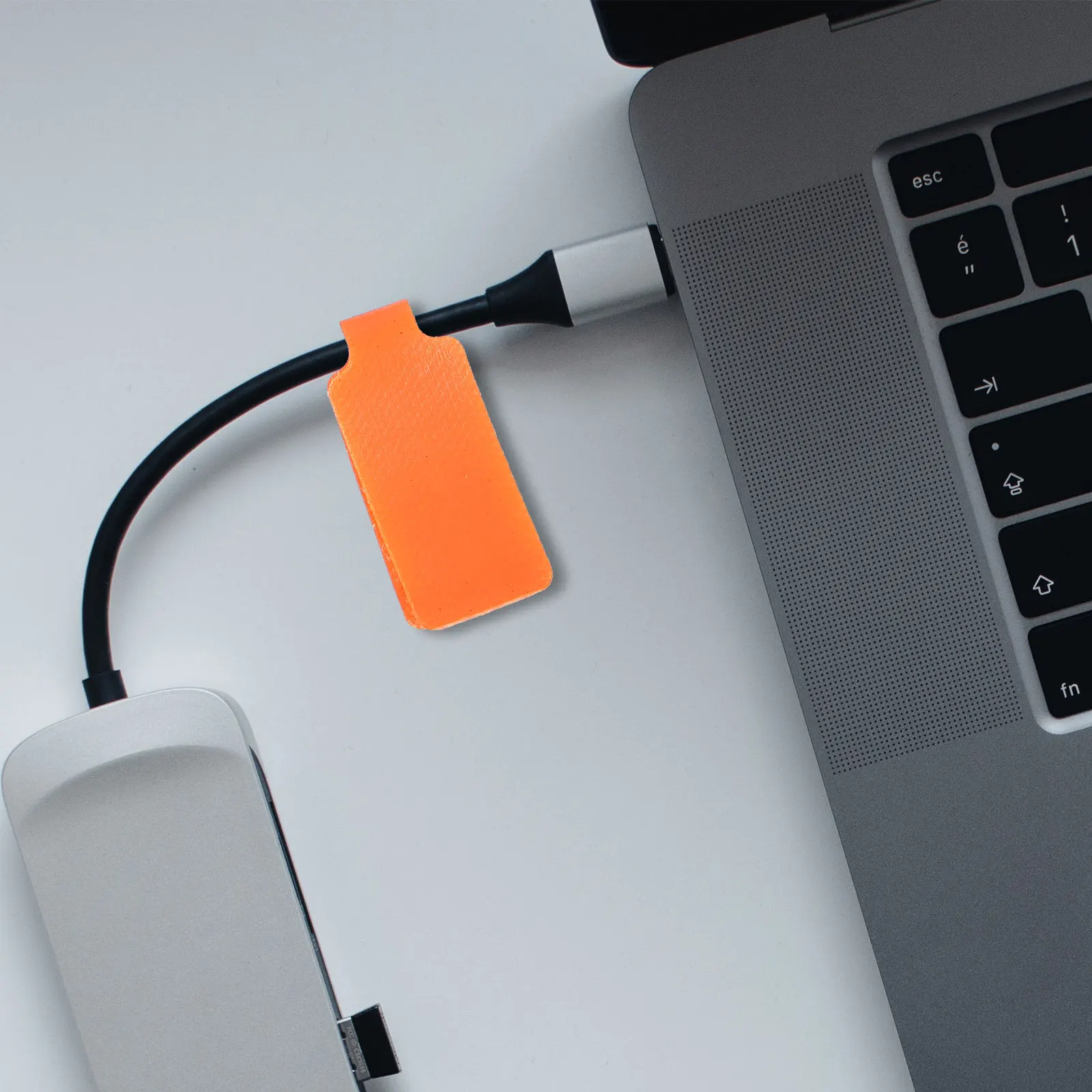 

50 шт., кабельные этикетки, записываемые бирки для шнура, нейлоновая петля с крючком, многоразовые идентификационные маркеры для шнура, этикетки для электрических кабелей