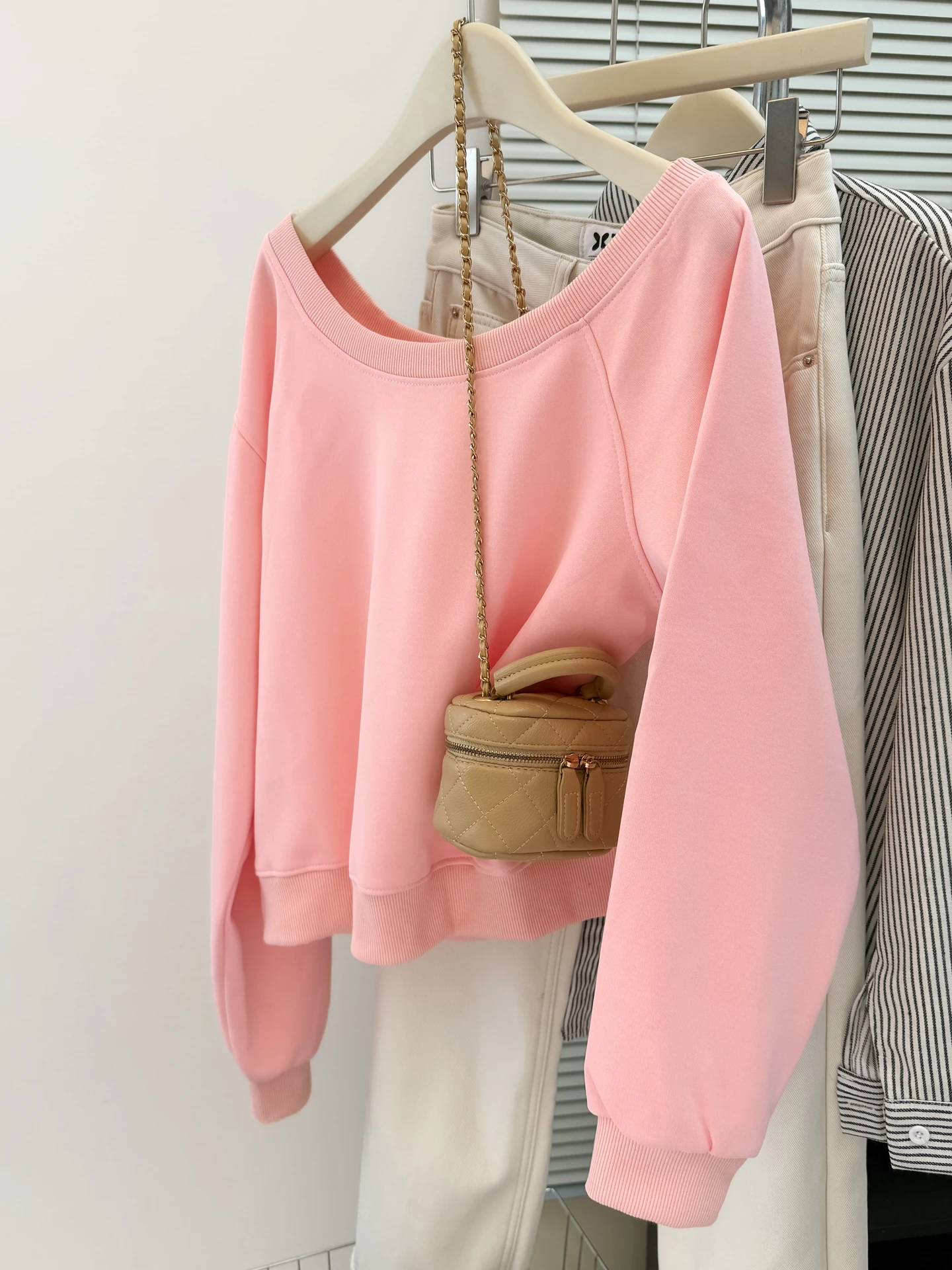 

Толстовки женская зимняя одежда молодежная одежда ребристый подол осень уменьшающая возраст моющаяся одежда рокабилли не флисовая живопись