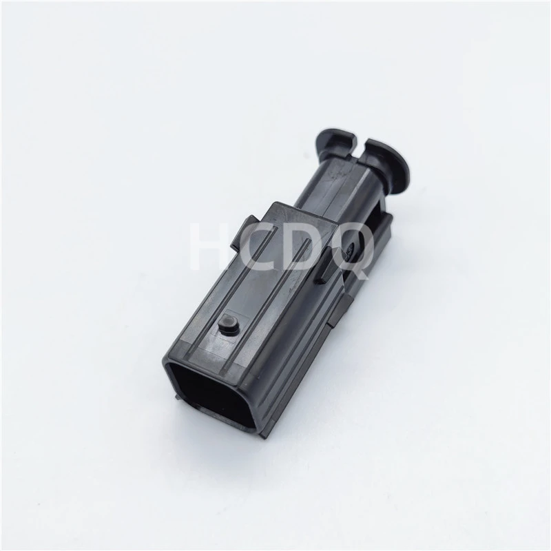 

10 PCS Original and genuine SABPB-02-1A-K automobile connector plug housing supplied from stock