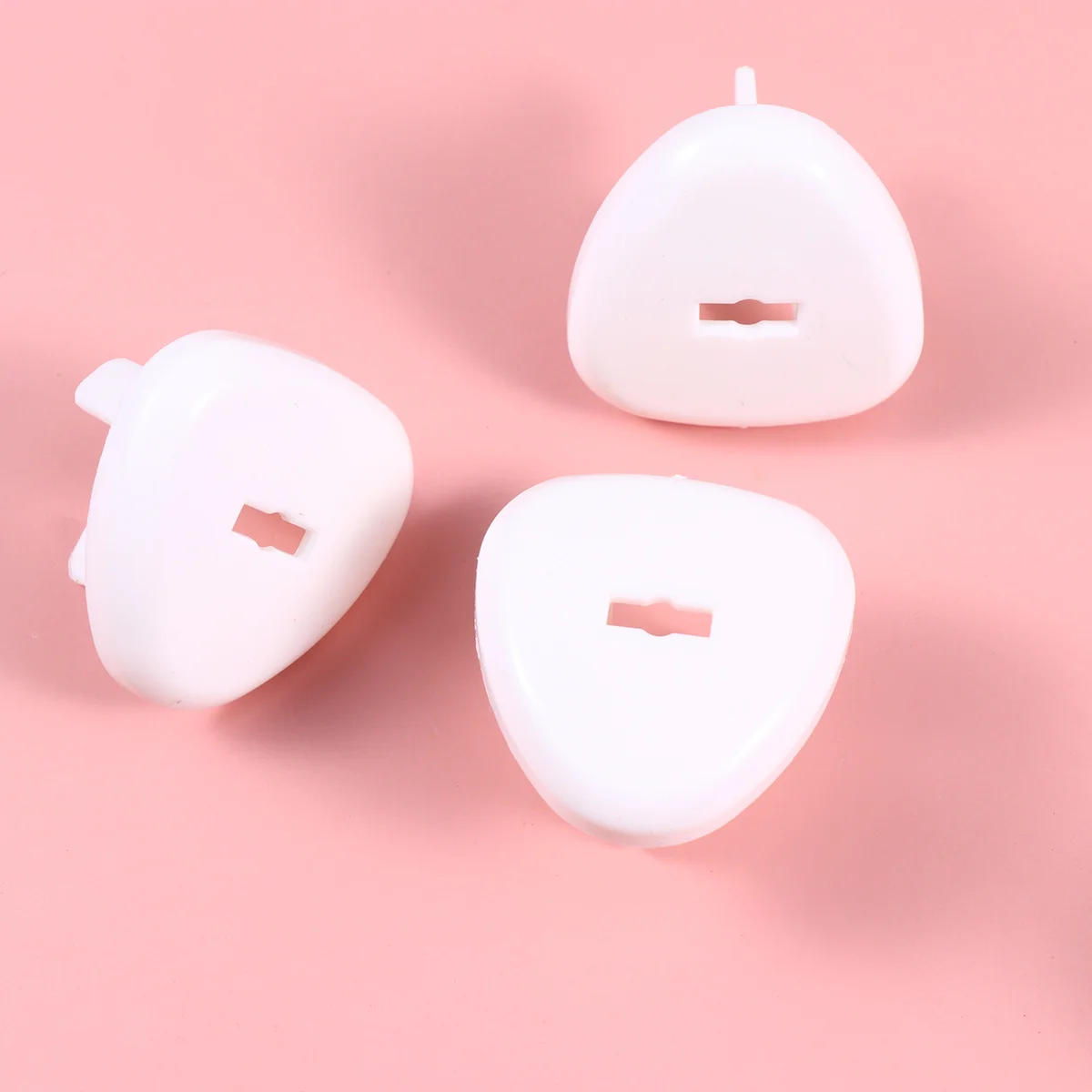 

36pcs Socket Protection 3-Hole Safety Outlet Plug For Baby Electric Shock Prevention Multi-Use Home Socket Cover Mini Size Power