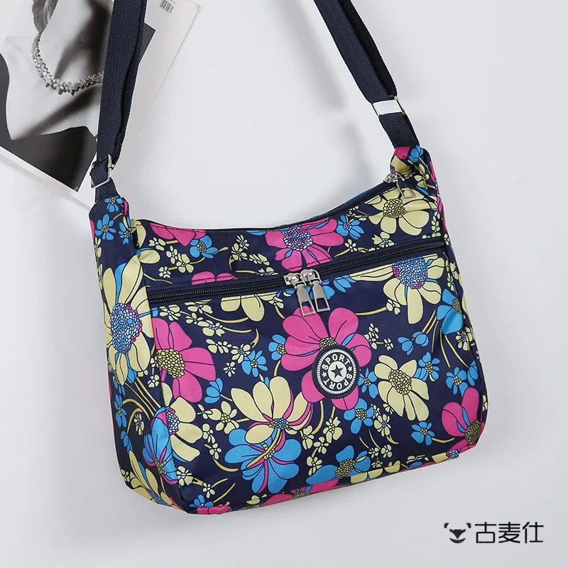 

Casual Crossbody Bag for Elderly Women Mobile Phone Bag Soft Polyester Material Single Shoulder Strap Zipper Closure Floral P...