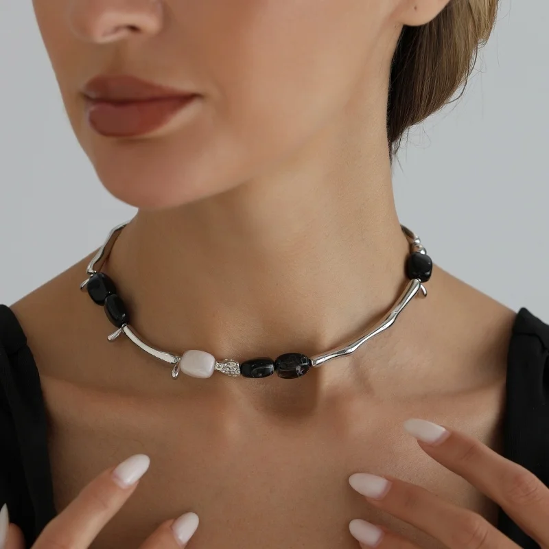 Vintage Bamboo Tube Metal Necklace Irregular Mixed Color Beaded Spliced Pendant Necklace Retro All Match Women Fashion Jewelry