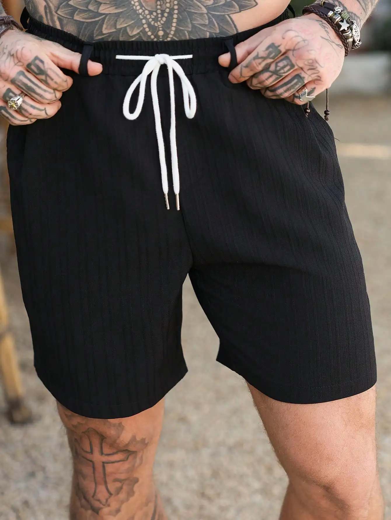 

Мужские черные текстурированные повседневные шорты с эластичной резинкой на талии и завязками для пляжного отдыха летом