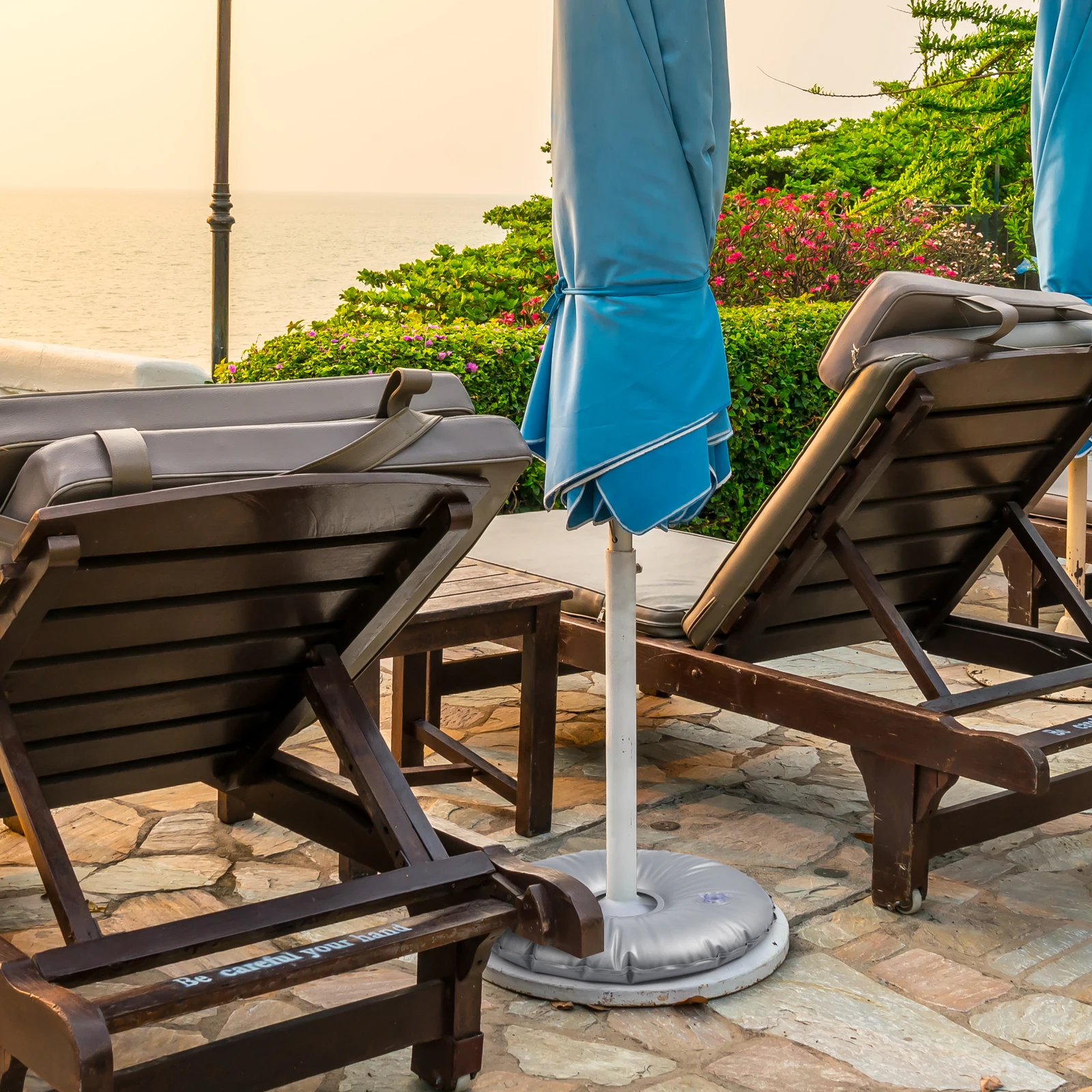 Water-filled Base Fillable Beach Sand Bag Anchor Umbrella Stand Holder Flagpole Bases PVC Foldable Storage Easy Install Carry