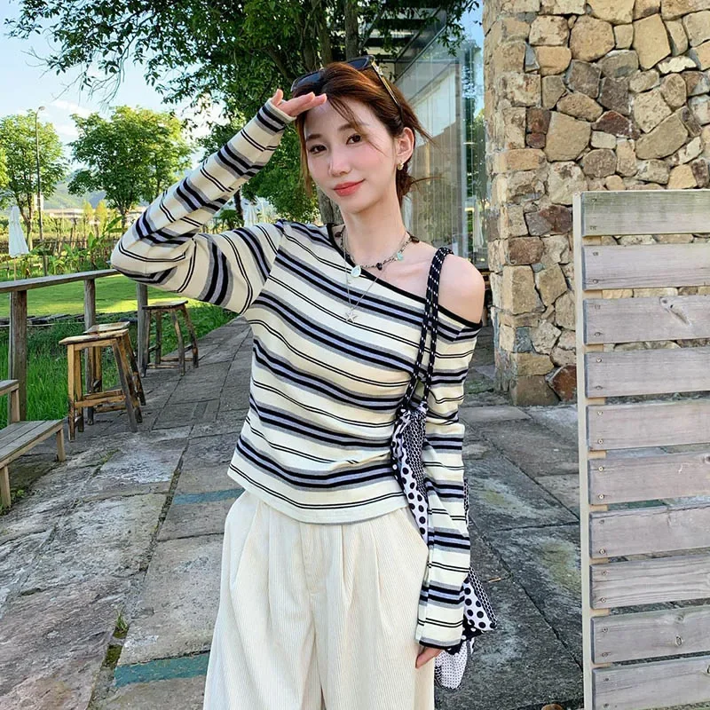 Korean Style Fashion Casual Long Sleeved Striped Shirt 2024 Autumn New Original Design Vintage Elegant Off Shoulder Women\'s Top