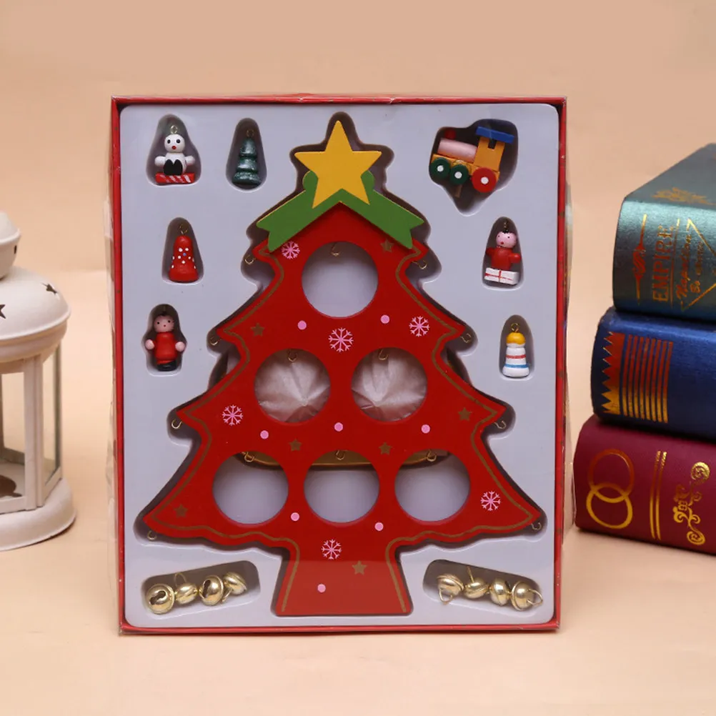 Non Fading Wooden Christmas Tree Ornament Small Festive Hanging Decoration for Wedding Anniversary Engagement Party Red