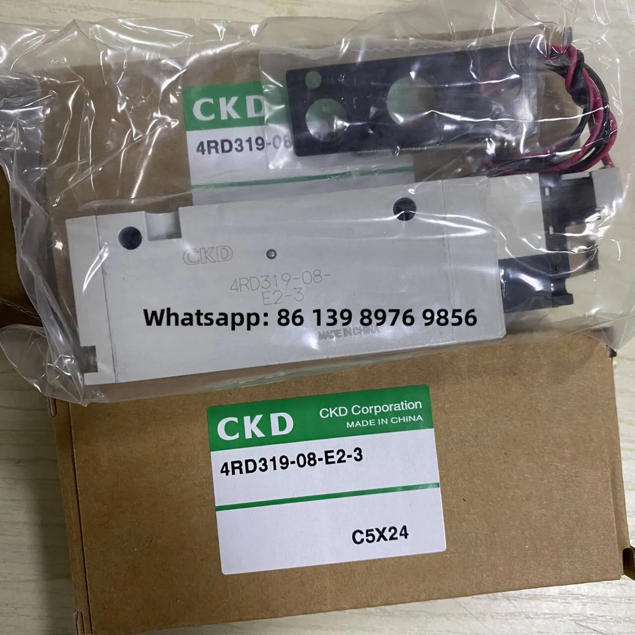 In-Stock CKD Solenoid Valve 4Rd219-06-E2-3 4Rd319-08-E2-34Rd339 4Rd229 Original