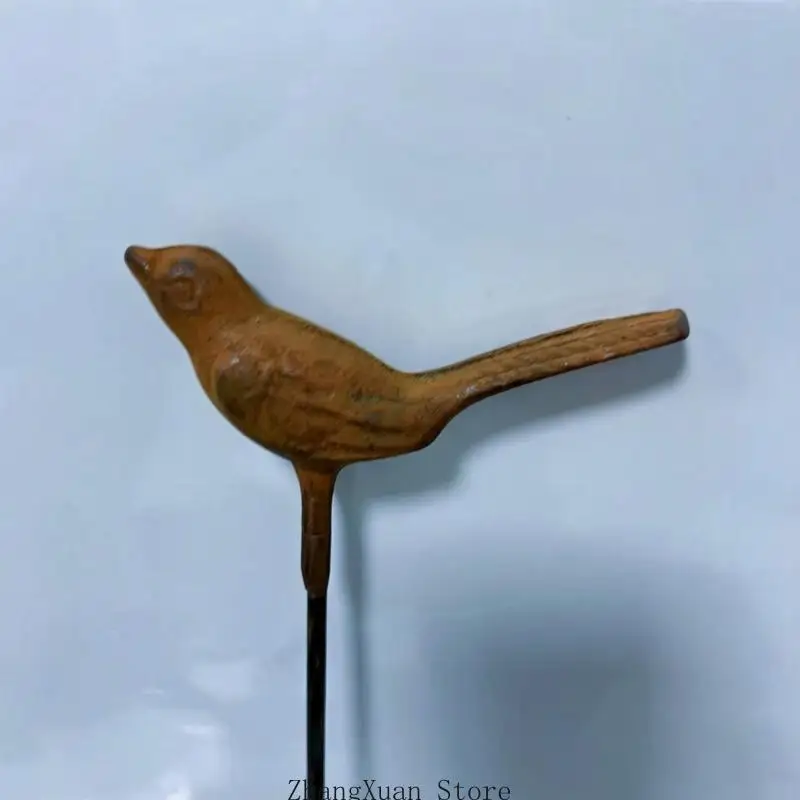 Vogel-Gartenpfähle, Set mit 2 Rasenkantenstücken aus Eisen mit gealterter brauner Oberfläche für Töpfe, Blumenreihen und – Detail 2