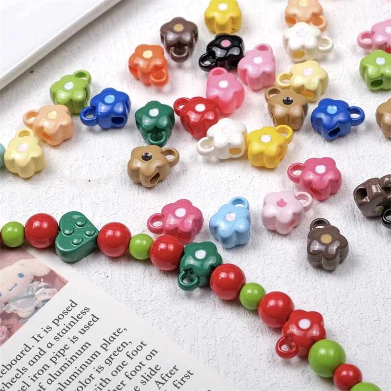

New arrived 100pcs/lot color print cartoon flowers shape acrylic straight hole beads diy jewelry garment accessory