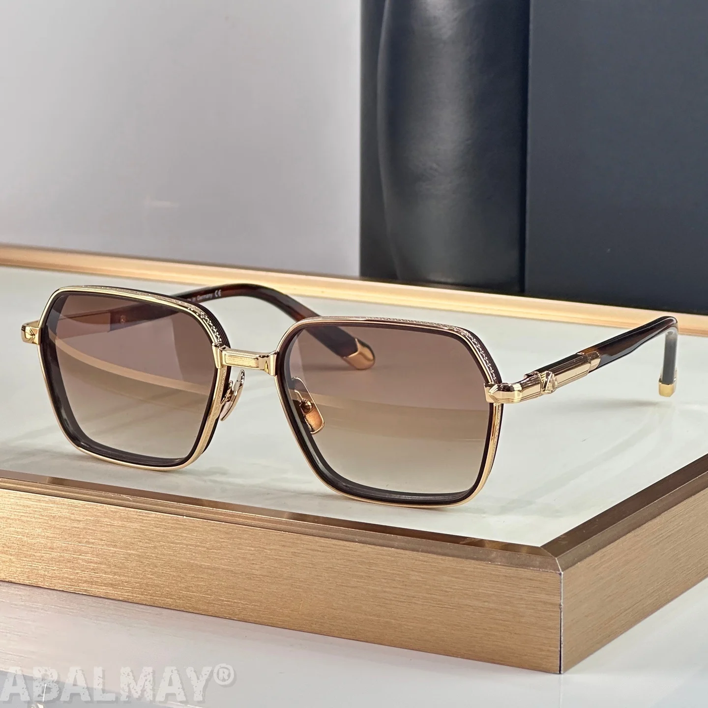 

MAY NENG 56-18-145 Top Quality Mens Sunglasses for Women Classic Punk Luxury Acetate Titanium UV400 Designer Sunglasses with box