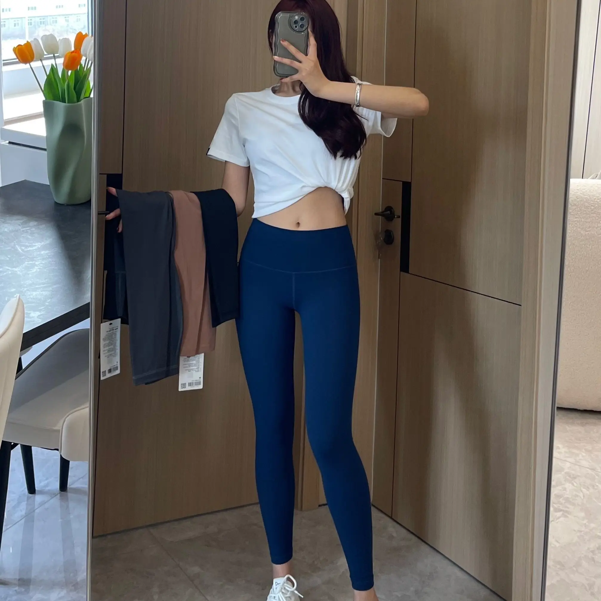 Women's high-waisted casual sports pants seamless sports fashion brand butt lifting and tummy control pants