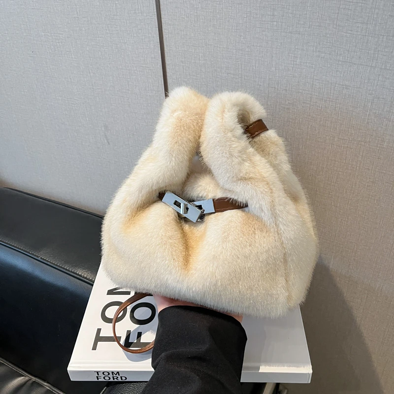 

Faionable Plu Сумка через плечо для женщин Универсальная сумка исходящая мягкая искусственная кожа с одним плечевым ремнем Повседневная Sle 2025 Новая модель