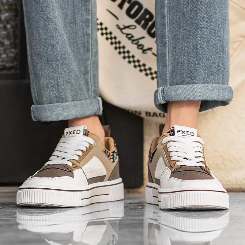 

Men's Vintage Patchwork Platform Sneakers - Ethnic Tribal Print Low-Top Casual Shoes, Retro Fashion Walking Sneakers for Men