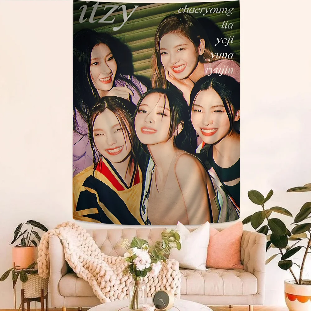 Kpop Group Itzy Han… - image