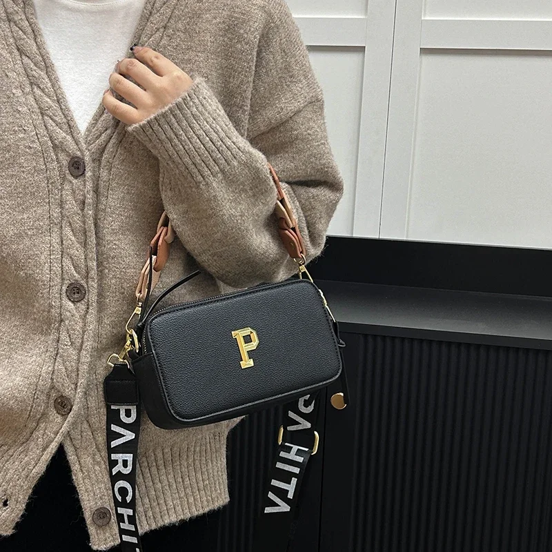 

Chic Vintage Fashionable Messenger Bag With Unique Letter Logo Design Elegant Crossbody For Women Leisure And Business