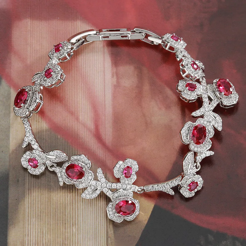 Pulseira Elegante Feminina com Flores, Rubi e Zircônia Incrustados em Formato de Rosa Camélia, Bracelete de Liga Luxuosa, Joia da Moda, Presente