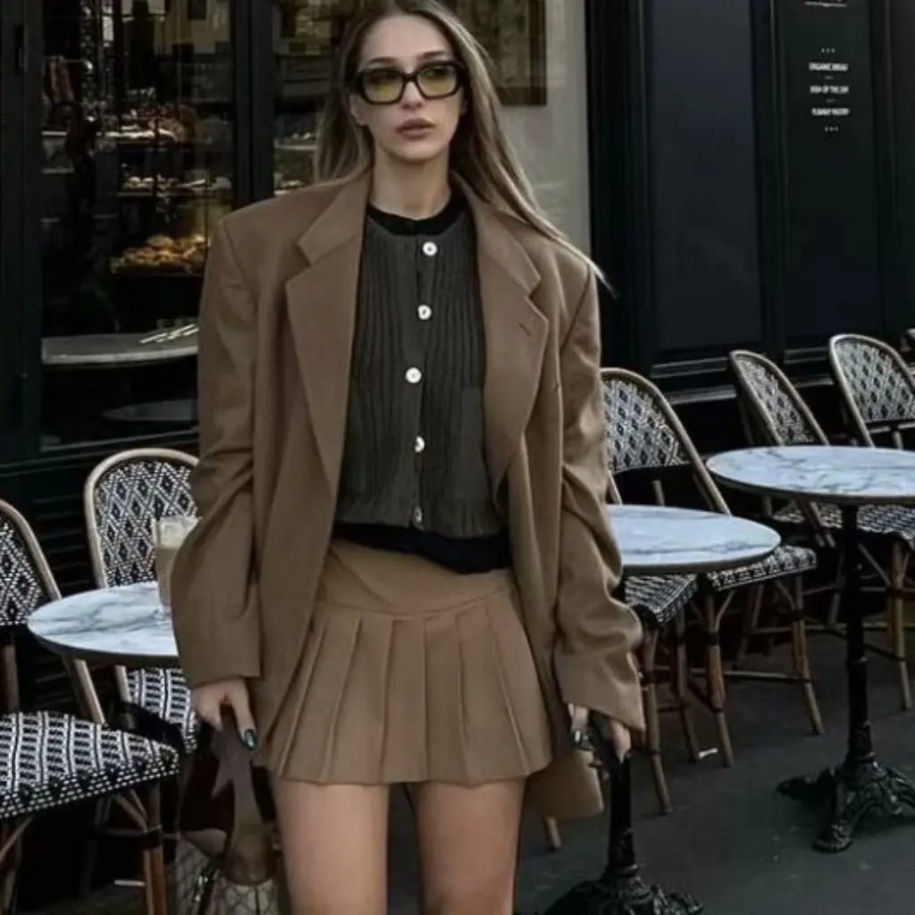 

Women's Solid Color Fashion Street Short Pleated Skirt Autumn Winter New European American Style B88661