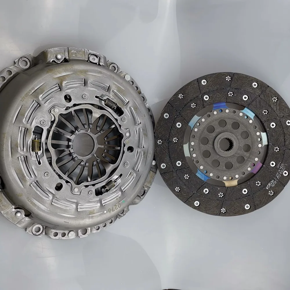 Original Diesel Clutch Cover C00061609 And Clutch Plate C00061610 For SAIC MAXUS T60 2.8T Engine Durable Replacement