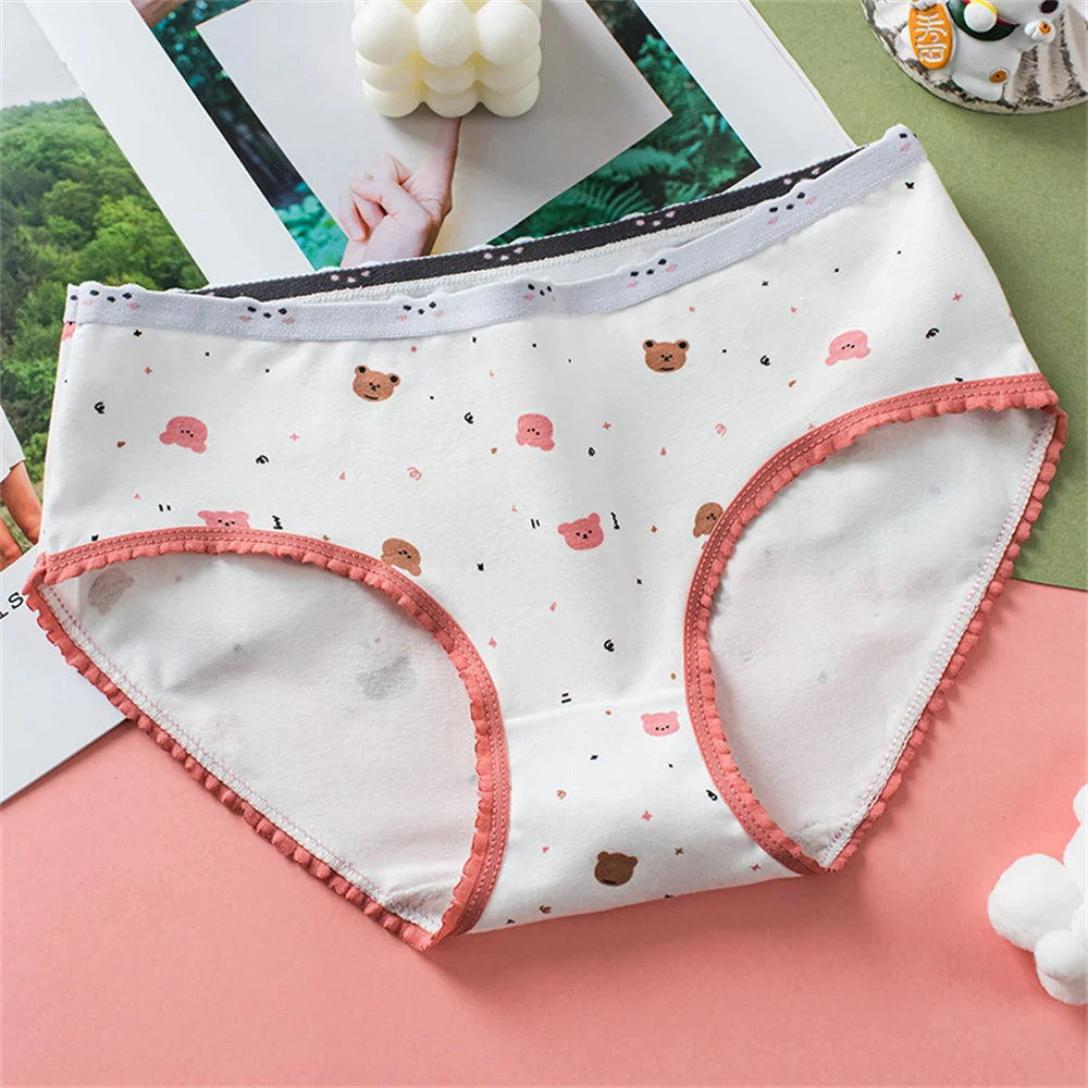 Cartoon Bear Printed Women\'s Briefs Cotton Panty cute Medium Waist Underwear Student Underpant Cute Teenage Girls Triangle Pant