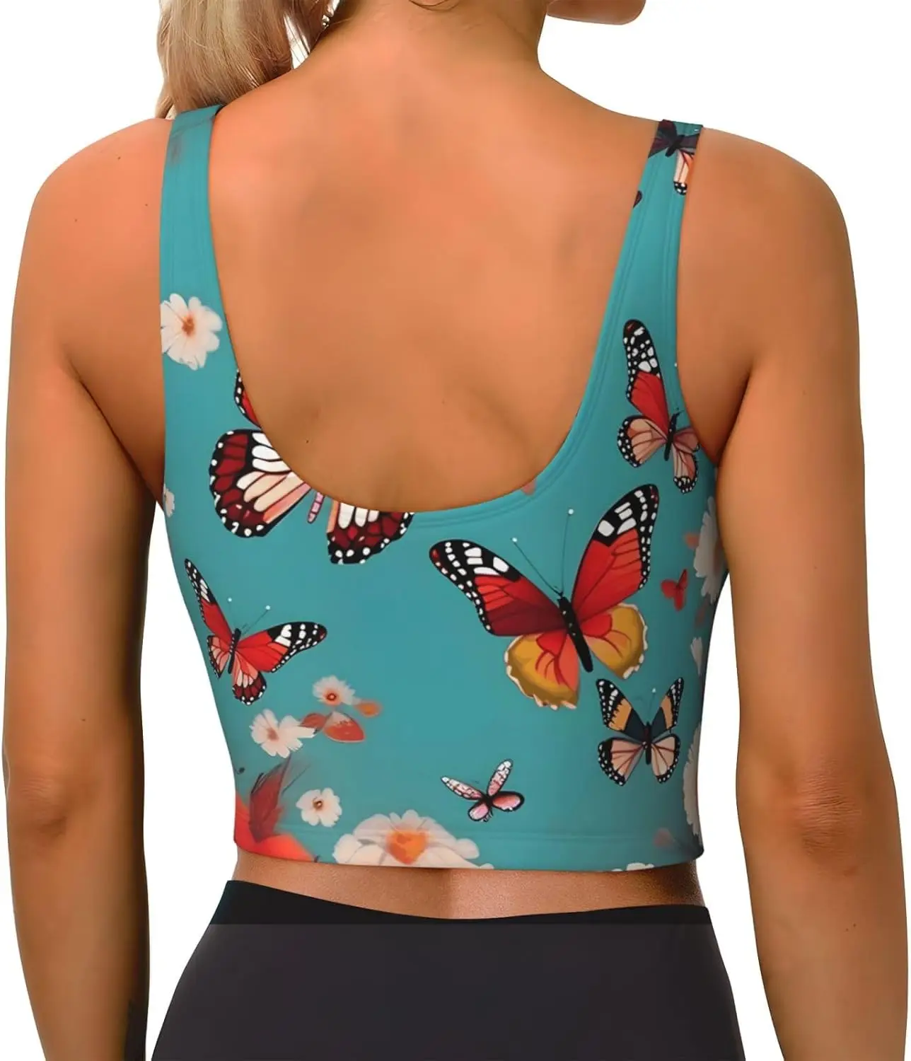 女性の花の間の蝶が飛んでいるプリントスポーツタンクトップ、取り外し可能なパッド付き軽量ヨガベスト