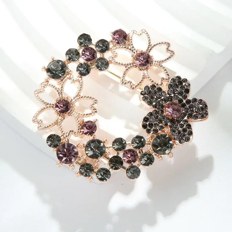 (New)New Fashion Exquisite Crystal Rhinestone Flower Brooches For Women Clothing Coat Jewelry Accessries Gifts