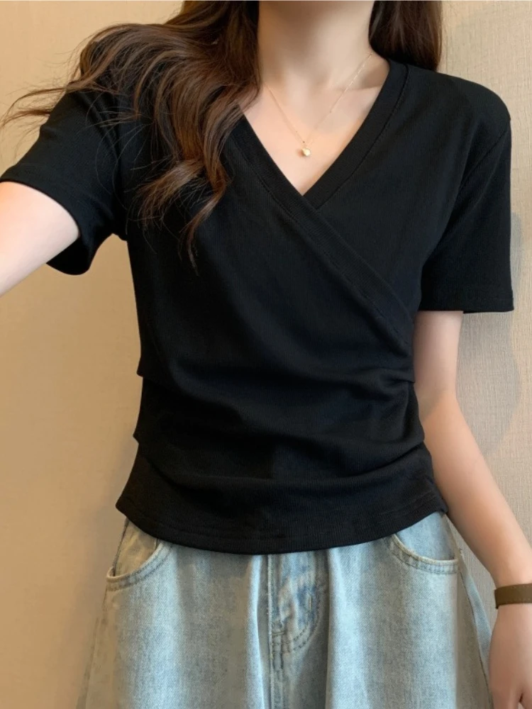 Summer Cross V-neck Short Sleeved T-shirt for Women with A Slim Fit and Slimming Effect Short and Slim Fit Top Shirts for Women