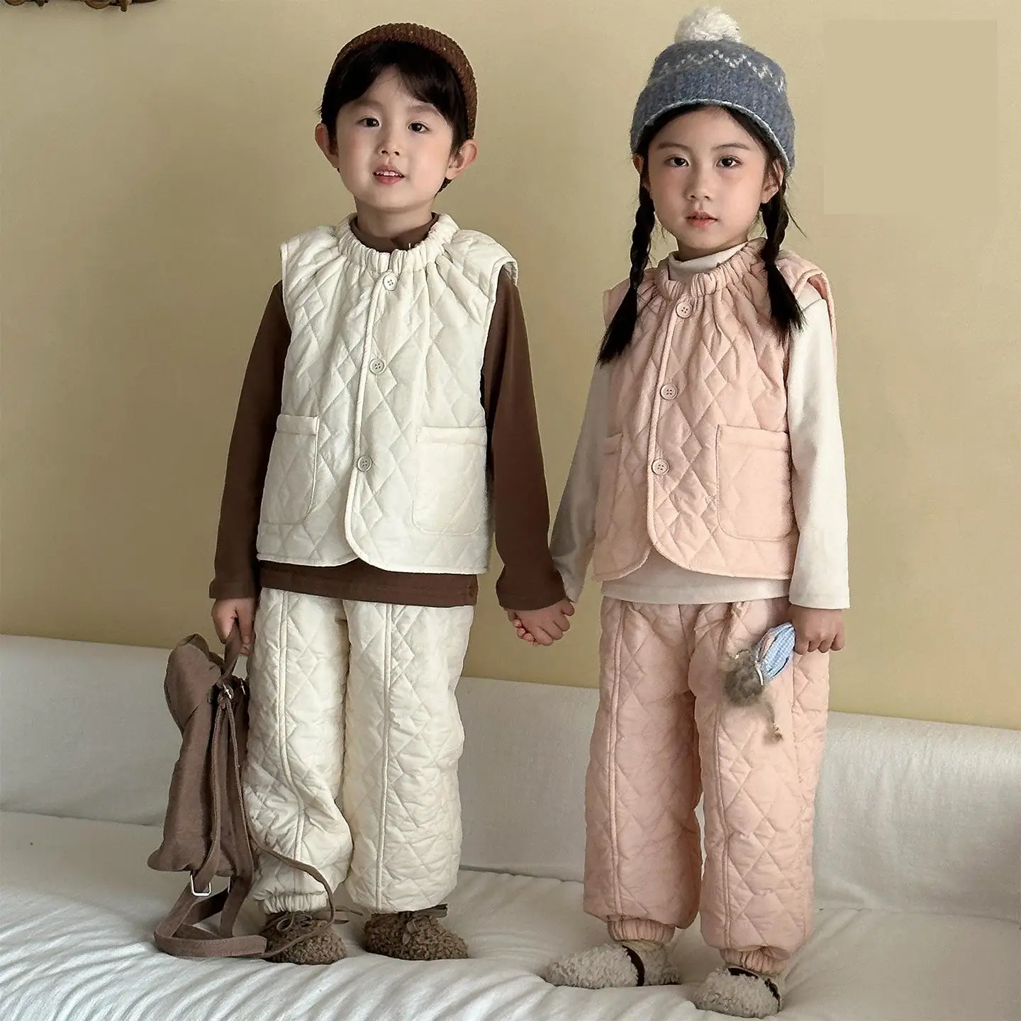 

2025 Winter New Children Sleeveless Padded Vest + Pants 2pcs Suit Plus Velvet Thick Boys Girls Warm Clothes Set Kids Outfits