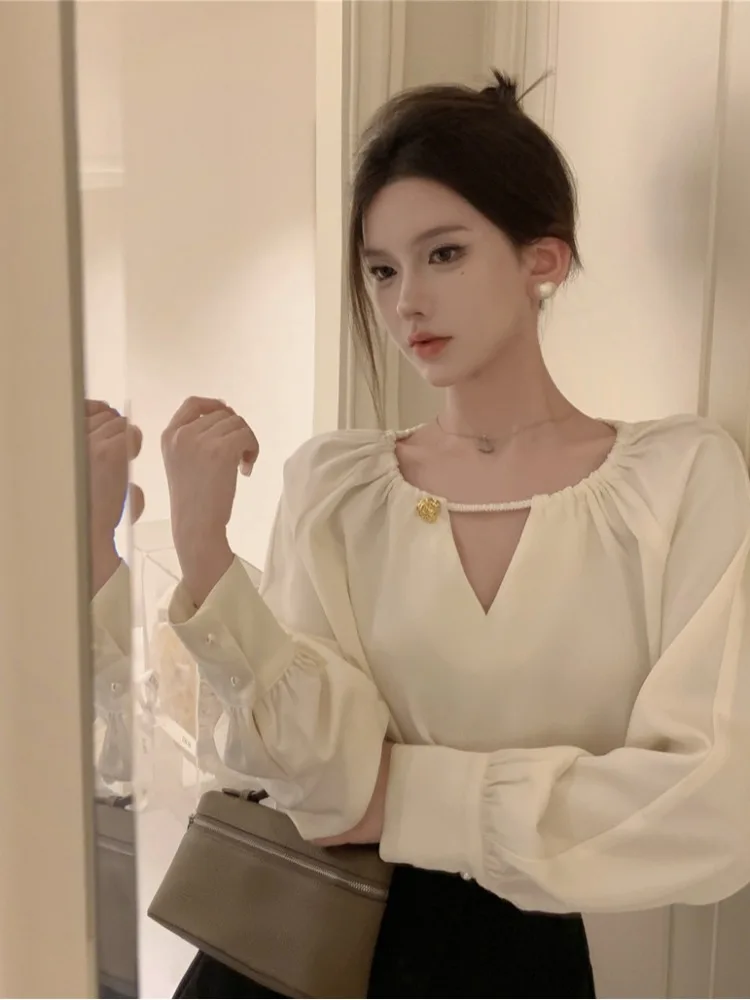 

Elegant Long Sleeve Satin Shirt Women's Autumn New Design Charming Ageless Slimming round Neck Top Commute Style Simple Lante...
