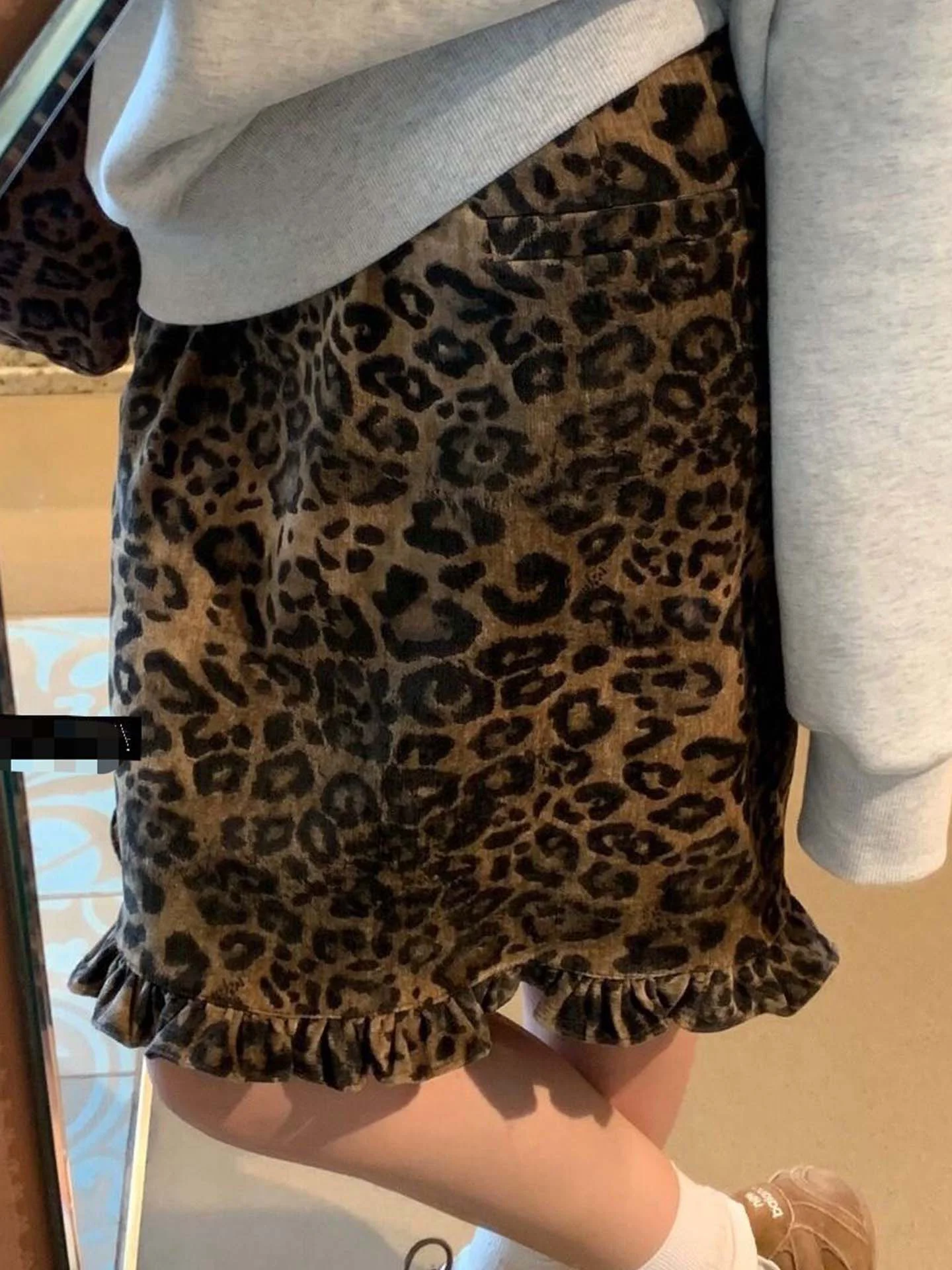 

Юбка миди с высокой талией из велюра под оленью кожу, женская, весенняя новинка, с леопардовым принтом, А-силуэт, длиной до колена, фасон «рыбий хвост»