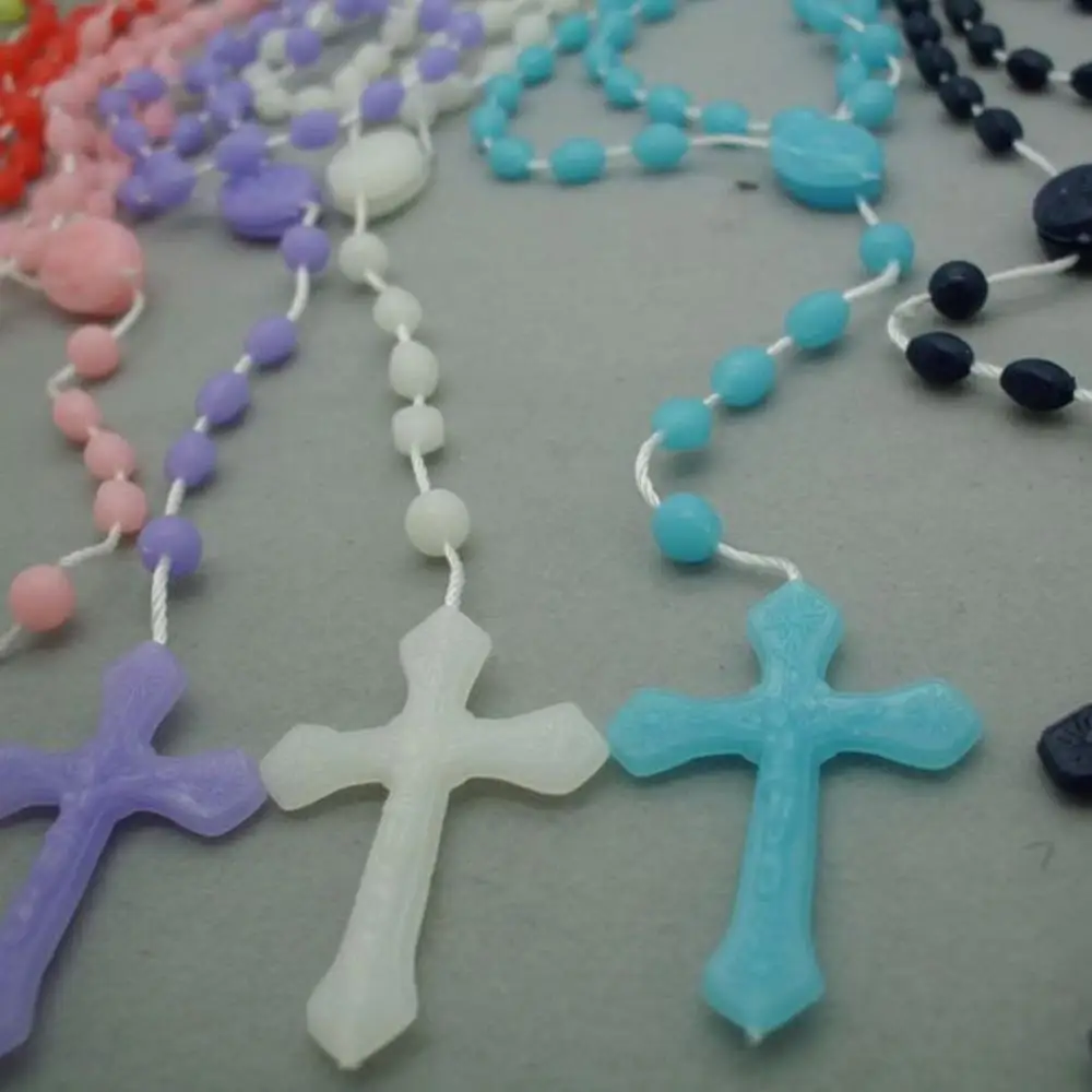 1Pc Multicolor Rosaries low in Dark Plastic Rosary Beads Bright Necklace Luminous Cross Necklace Catholicism Prayer Jewelry