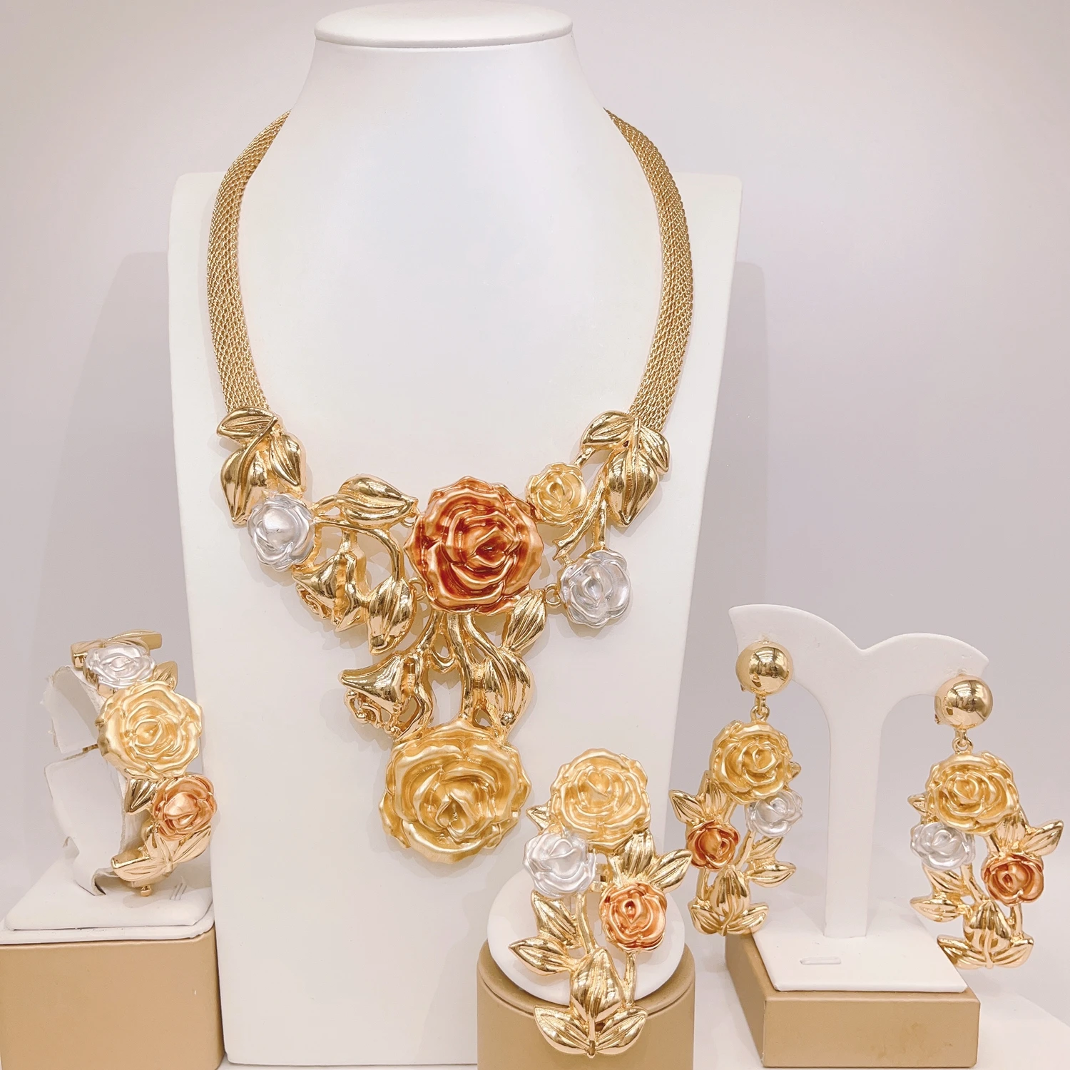 trendy-hotsale-tre-toni-fiore-di-rosa-gioielli-italiani-llaveros-collare-pulseras-pin-pendientes-tentacoli-anillo-natale-4pc-set