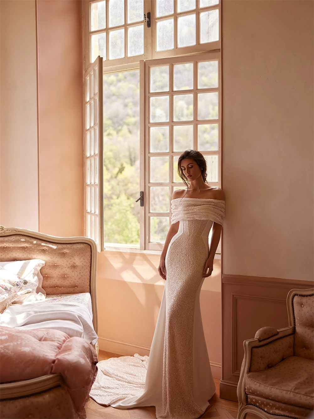 

Customized Boho Ivory Organza Wedding Dress Sexy Boat Neck Off the Shoulder Bridal Gowns Soft Mermaid Court Train Robe de mariée