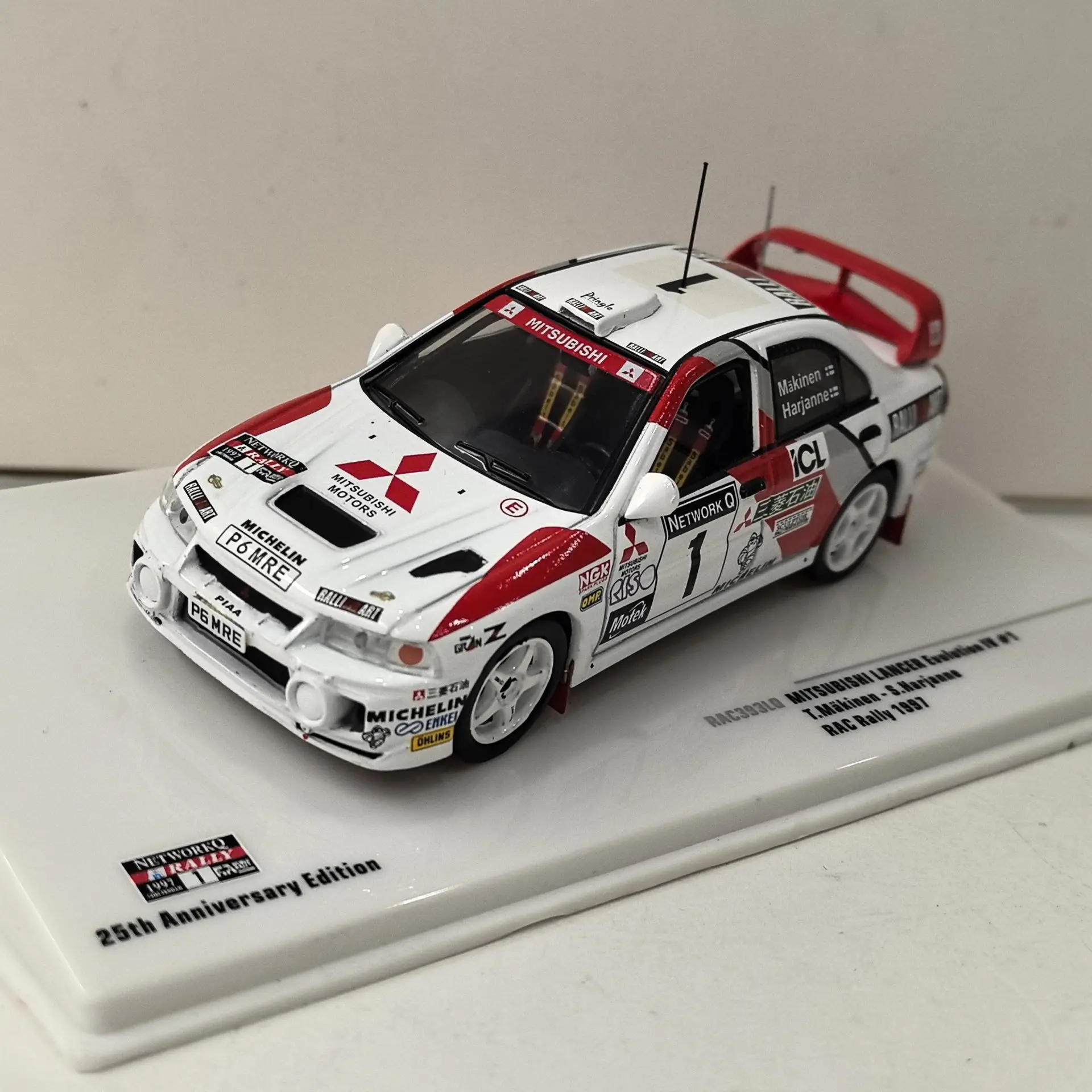 

Diecast IXO 1/43 Scale MITSUBISHI LANCER EVO IV #1 1997 Racing Car Alloy Car Model Collectible Toy Gift Souvenir Display