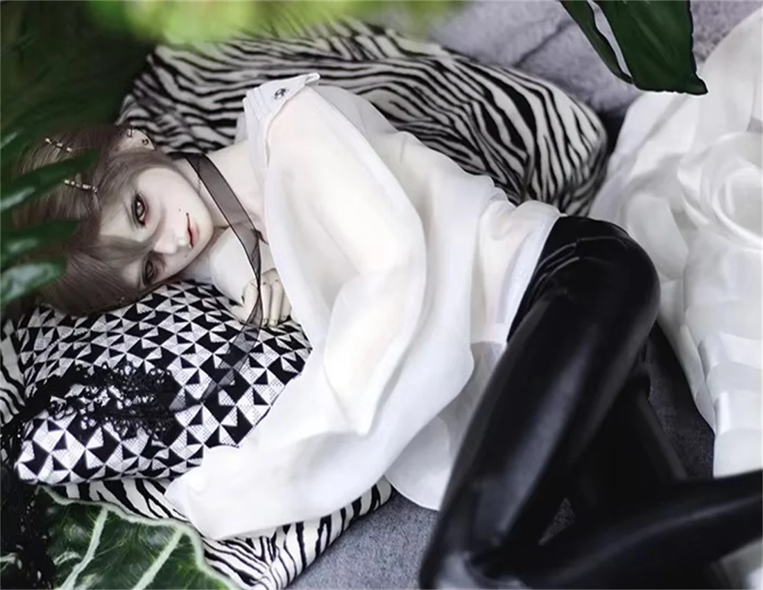 Bjd Poppenkleertjes Fit In 1/31/4 Oom Mode Nieuwe Dagelijkse Show Skinny Leg Broek Lederen Broek Zwart En wit Glanzend Leer Matte