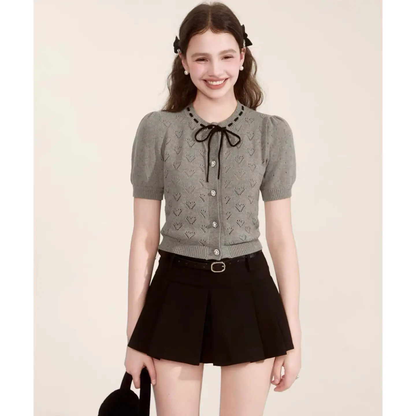 

New Summer Fashion Women Tops Knitted Cardigans Niche Design Short Slim Heart Hollow Out Gray Short-sleeved Knit Cardigan Women