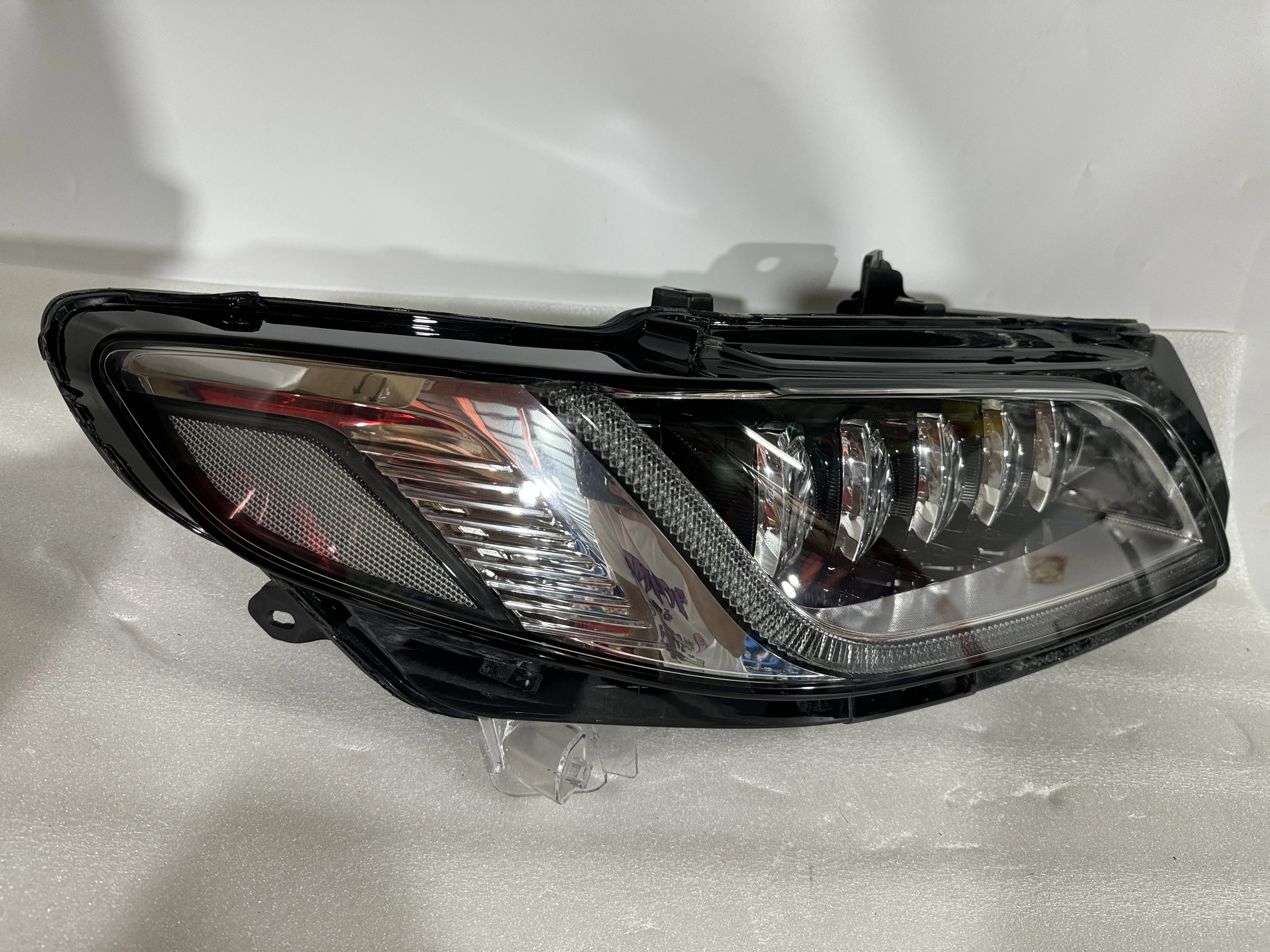 Fit For Lincoln Continental Headlight 2015-2020 LED Headlamp Half Assembly European Version Used For Replacement Plug And Play