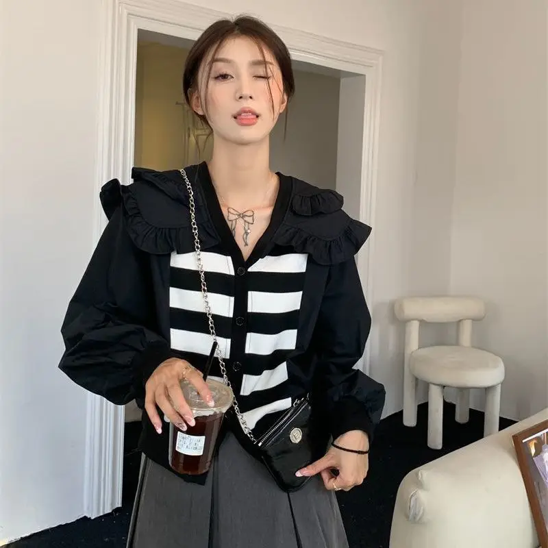 

Design Striped Stitching Doll Collar Fake Two-Piece Long-Sleeved Shirt for Women Early Spring New Slimming Youthful-Looking Coat