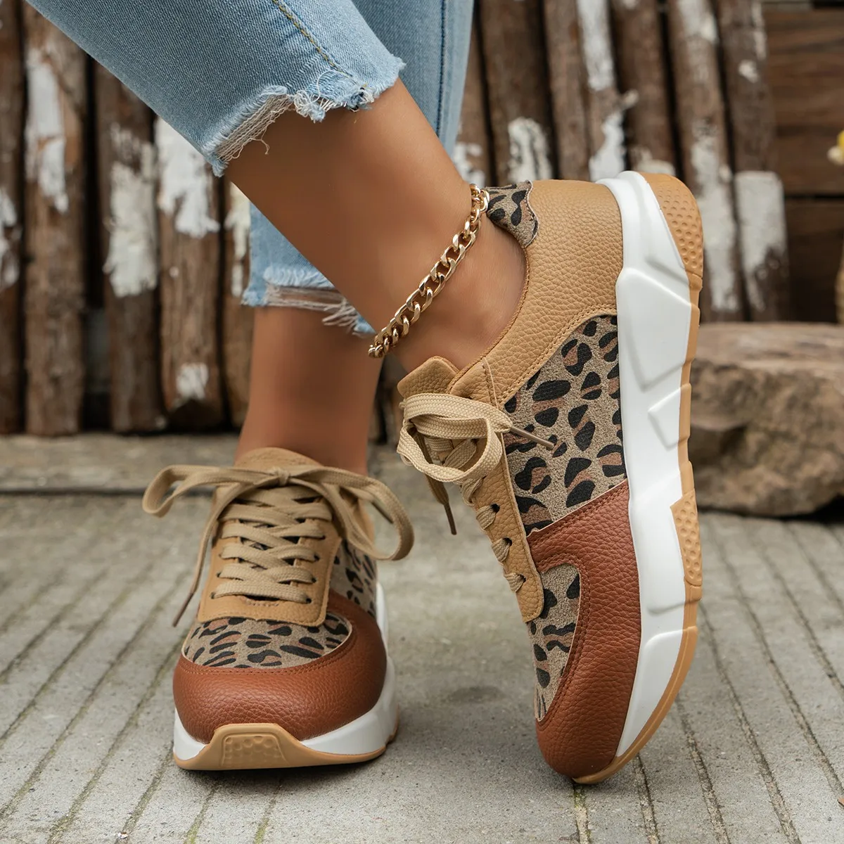 2024 Summer New Thick-soled Round-toe Low-top Sneakers Leopard Print Non-slip Wear-resistant Lace-up Sneakers for Women