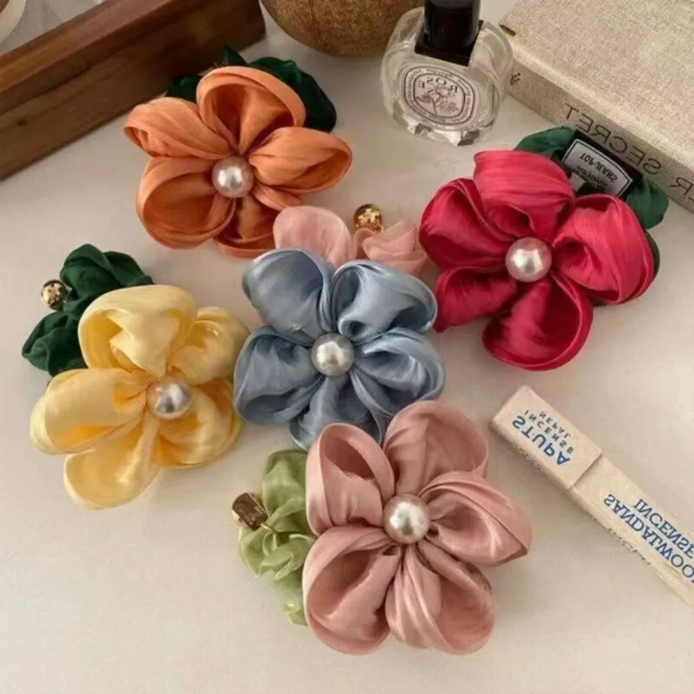 Modische Perlenblumen-Haargummis, Trendige Haarbänder, Hochelastische Haargummis, Haaraccessoires