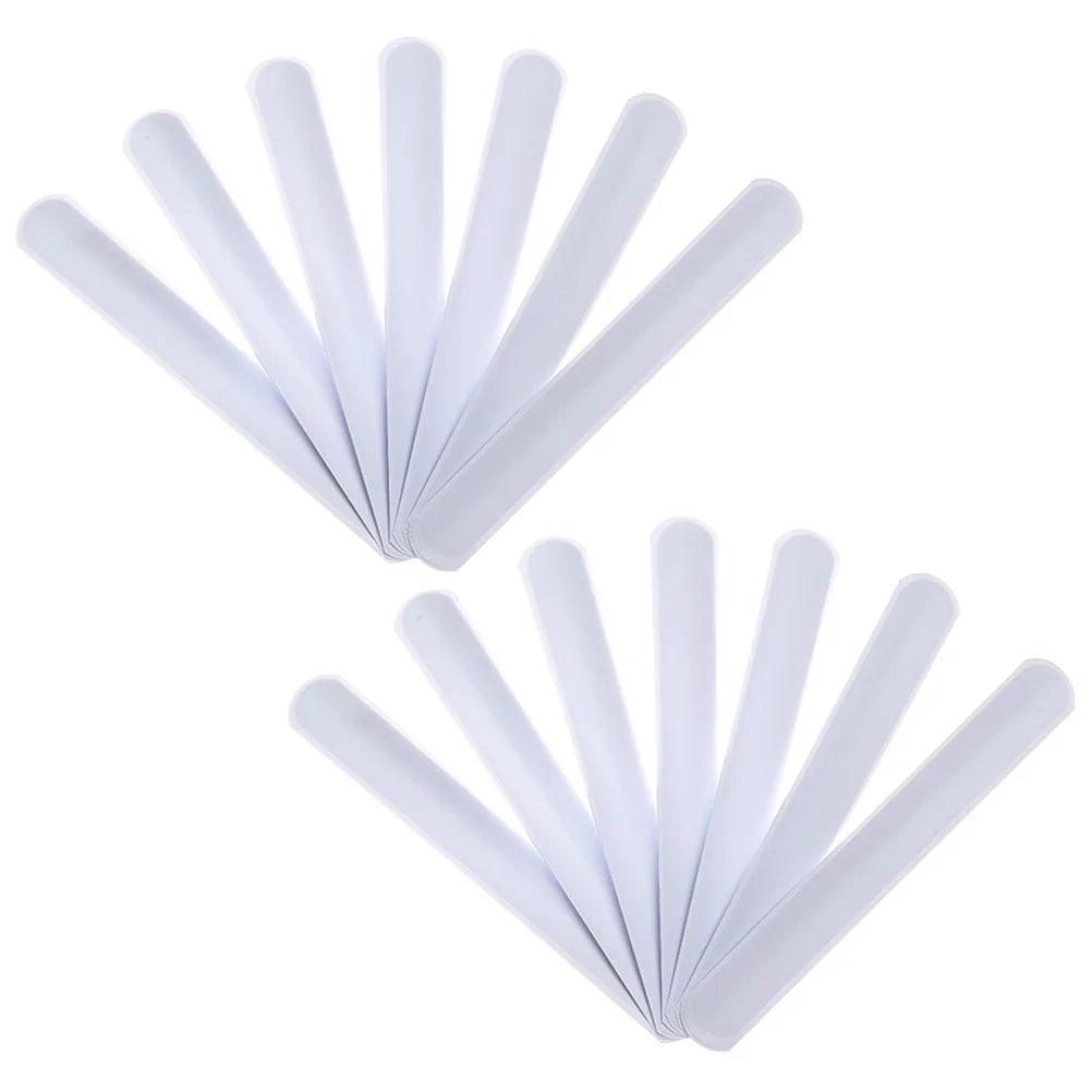 

30pcs White Slap Bracelets Blank Pat Bands Versatile Decorative Party Favors Graffiti Snap Wristbands Stable Material Smooth