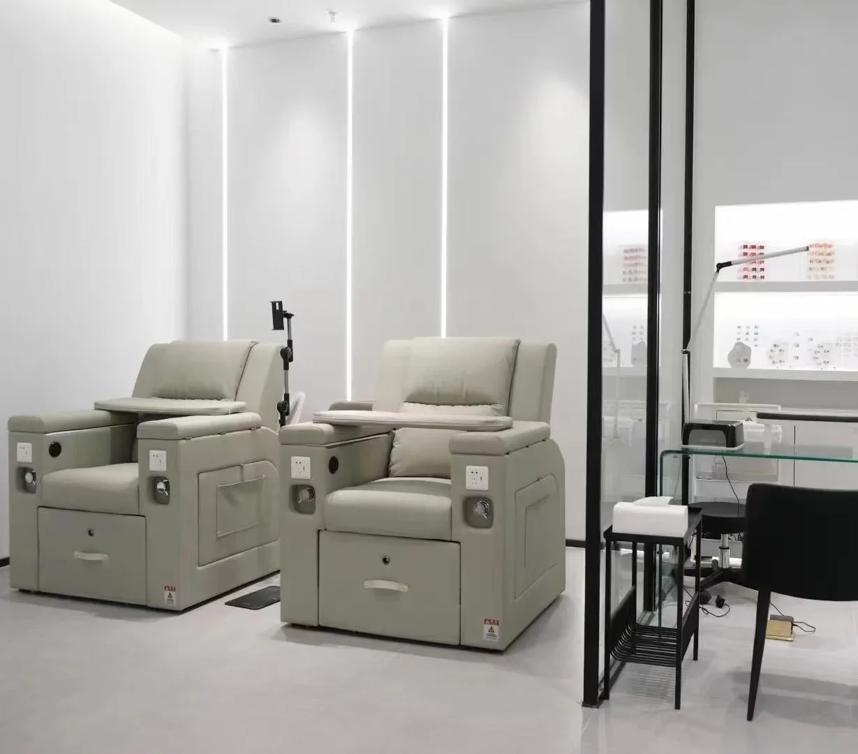 Best-selling Electric Nail Salon Sofa, High-end Foot Massage Chair, Custom-made Salon Furniture for Beauty and Nail Salons