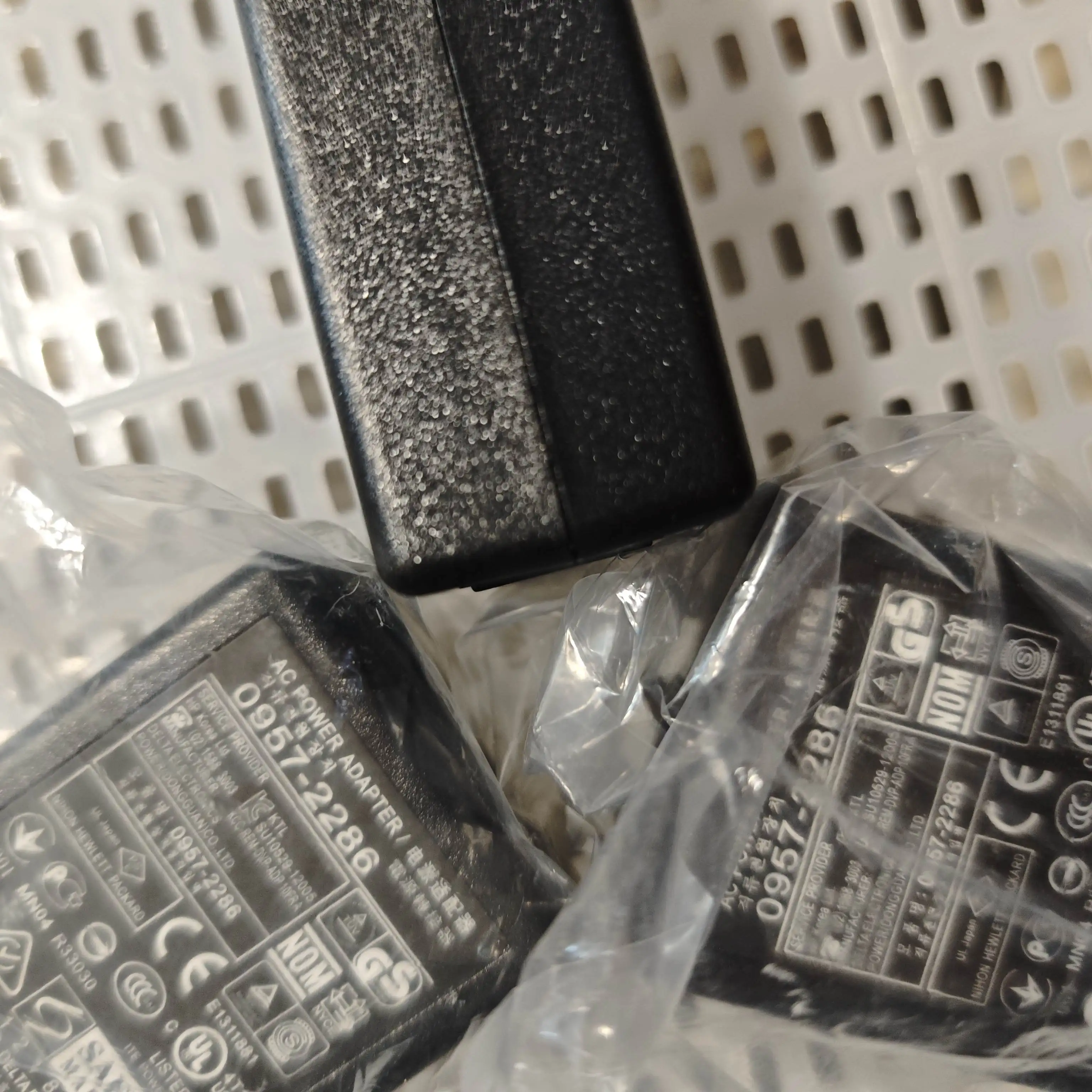 

0957-2290 0957-2286 0957-2398 AC Power Adapter Charger 100-240V 50/60Hz 300mA 30V 333mA for HP Deskjet 1050 1000 2050 2000 2060