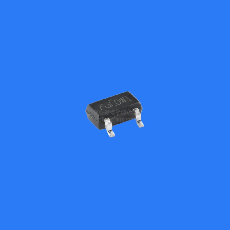 100pcs/original ME6228A30M3G SOT-23 3V 150mA with load 0.8uA low power consumption 30V linear regulator